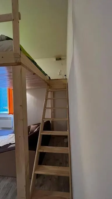 A Comfy Apartment In Прага